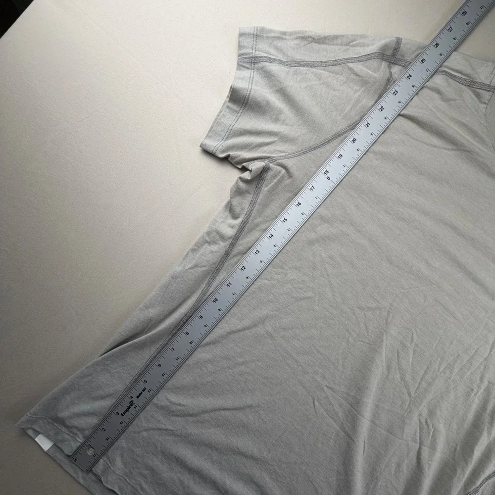 Ten Thousand Durable Shirt Training Tee Mens Large Gray Solid Flatlock Seams 272